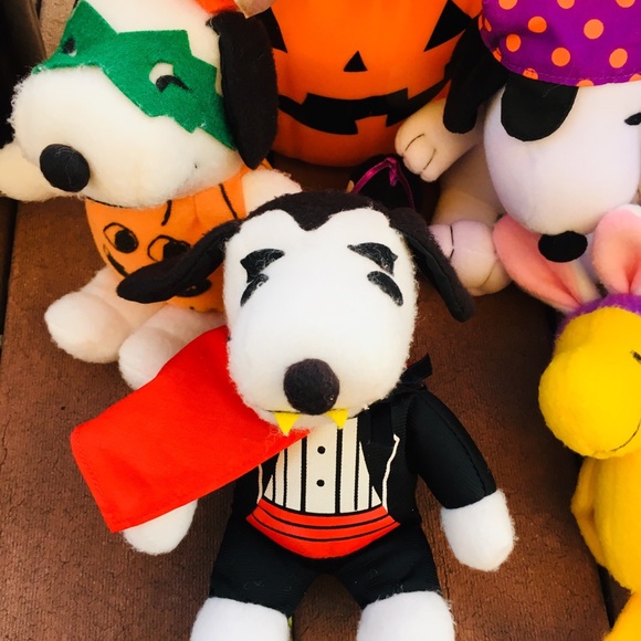 Snoopy and Peanuts 🎃 - Picture 5 of 9
